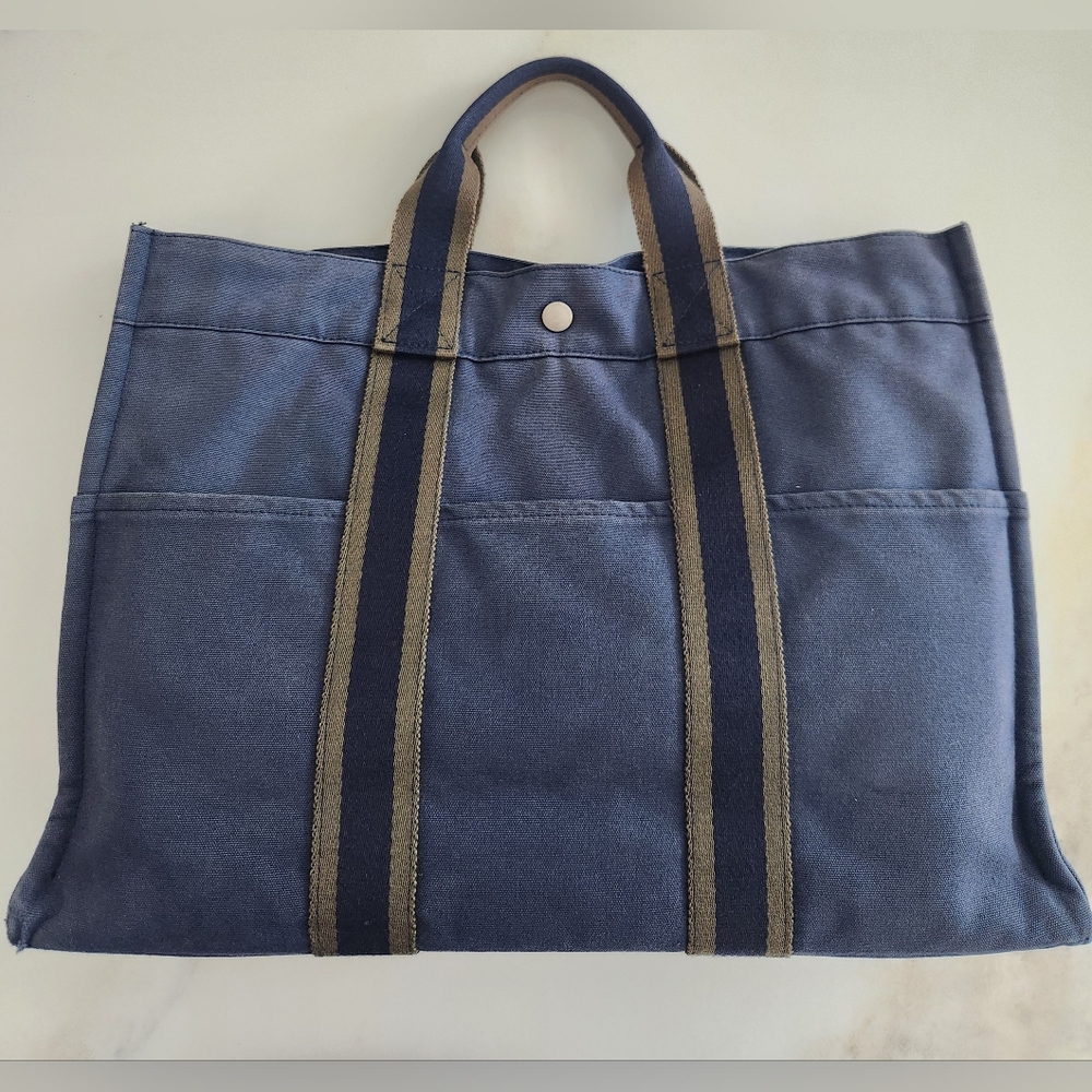 Hermes Large Paris Fourre Tote In Navy. - Picture 8 of 15